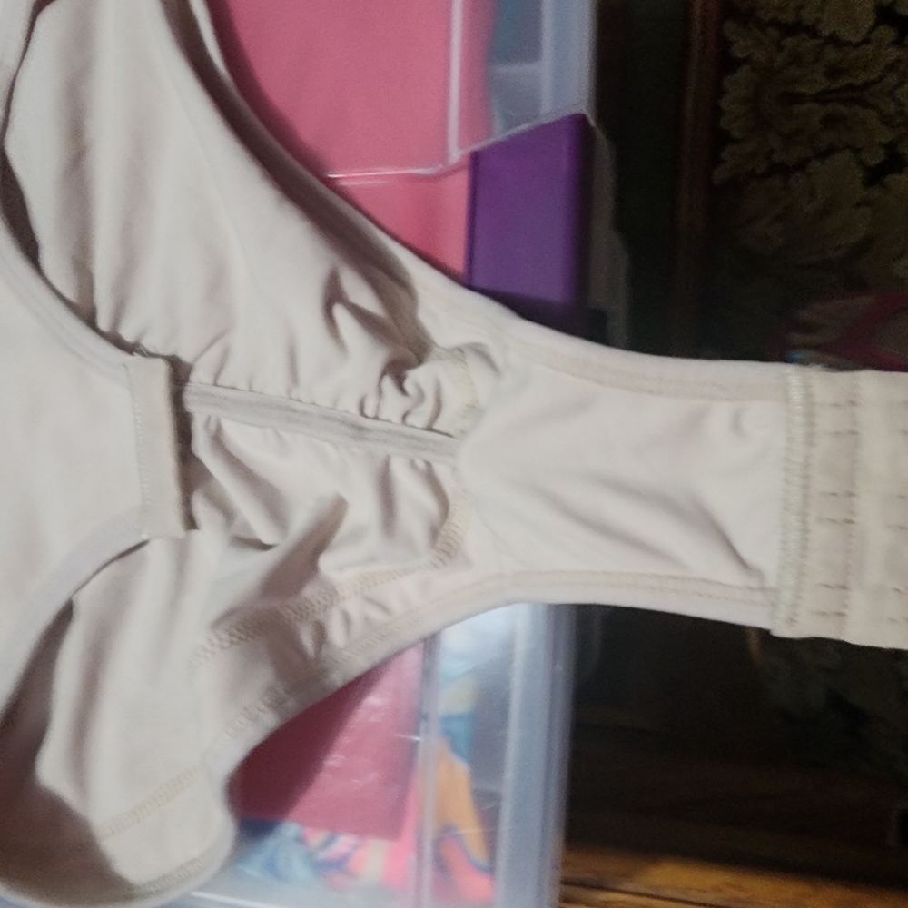 VEUC Lipo Post-Op High-waisted Side zip Compression Garment w/Booty Detailing - Picture 11 of 14